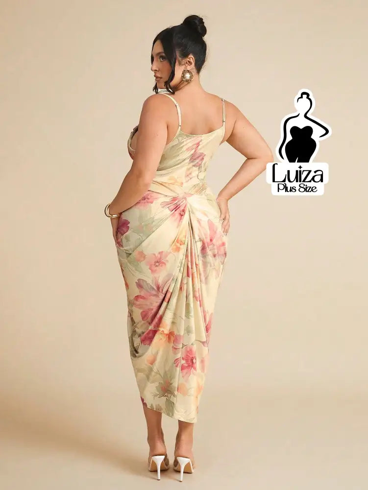 Vestido Longo Estampado Fenda Decote Drapeado Plus Size