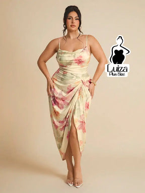 Vestido Longo Estampado Fenda Decote Drapeado Plus Size