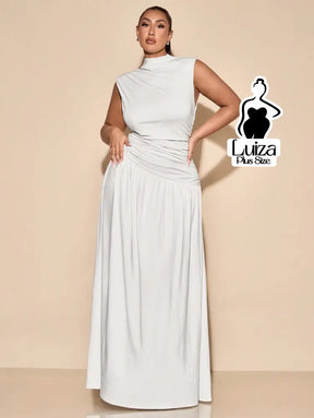 Vestido Longo Gola Alta Cintura Drapeada Saia Ampla Plus Size