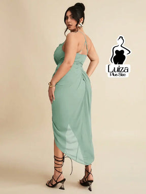 Vestido Longo Justo Drapeado Fenda Profunda Plus Size