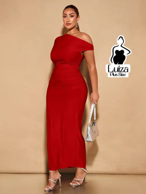 Vestido Longo Ombro A Ombro Cintura Drapeada Plus Size