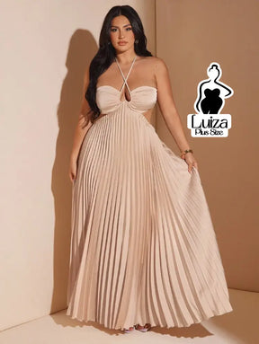 Vestido Longo Plissado Recortes Costas Abertas Plus Size