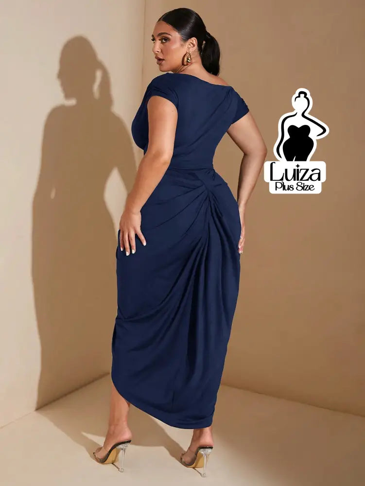 Vestido Longo Um Ombro Fenda Sofisticado Plus Size