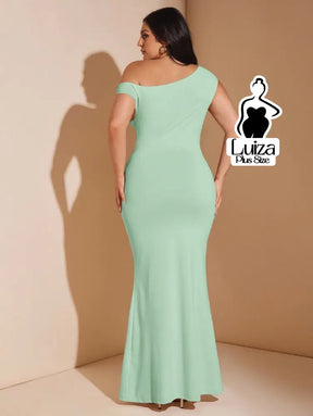 Vestido Longo Um Ombro Só Detalhe Assimétrico Plus Size