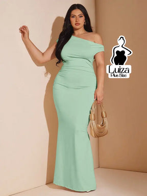 Vestido Longo Um Ombro Só Detalhe Assimétrico Plus Size