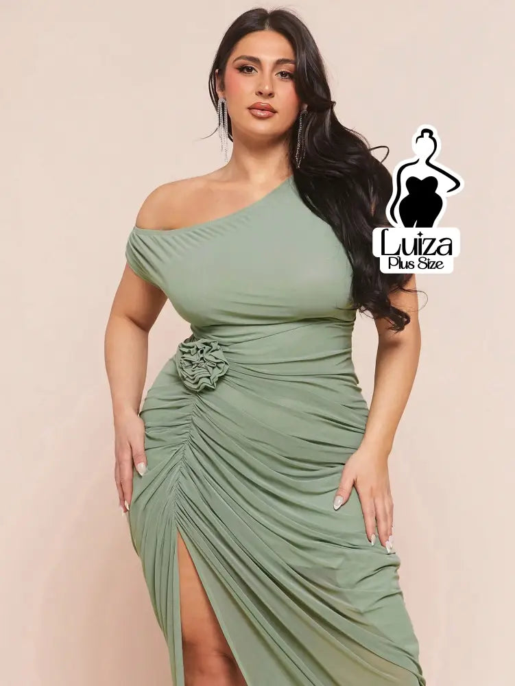 Vestido Longo Um Ombro Só Drapeado Detalhe Floral Plus Size