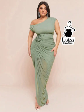 Vestido Longo Um Ombro Só Drapeado Detalhe Floral Plus Size