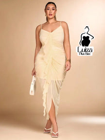 Vestido Midi Animal Print Babado Central Fenda Plus Size