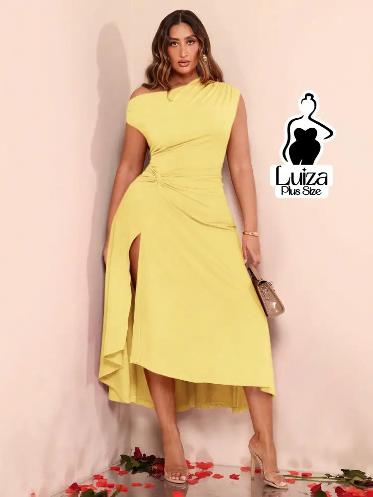 Vestido Midi Assimétrico Um Ombro Fenda Lateral Plus Size