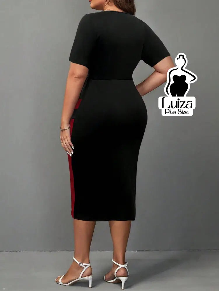 Vestido Midi Bicolor Manga Curta Detalhe Em Argola Plus Size