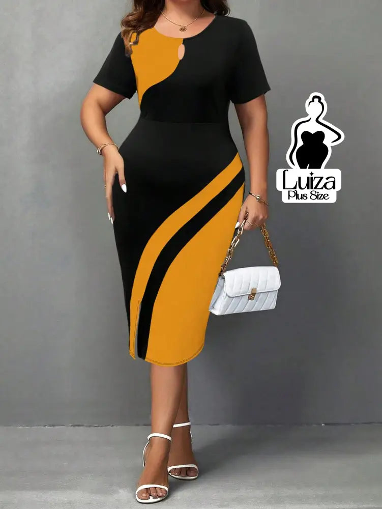 Vestido Midi Bicolor Manga Curta Detalhe Em Argola Plus Size