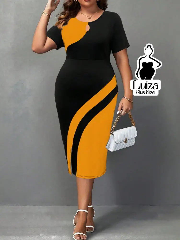 Vestido Midi Bicolor Manga Curta Detalhe Em Argola Plus Size
