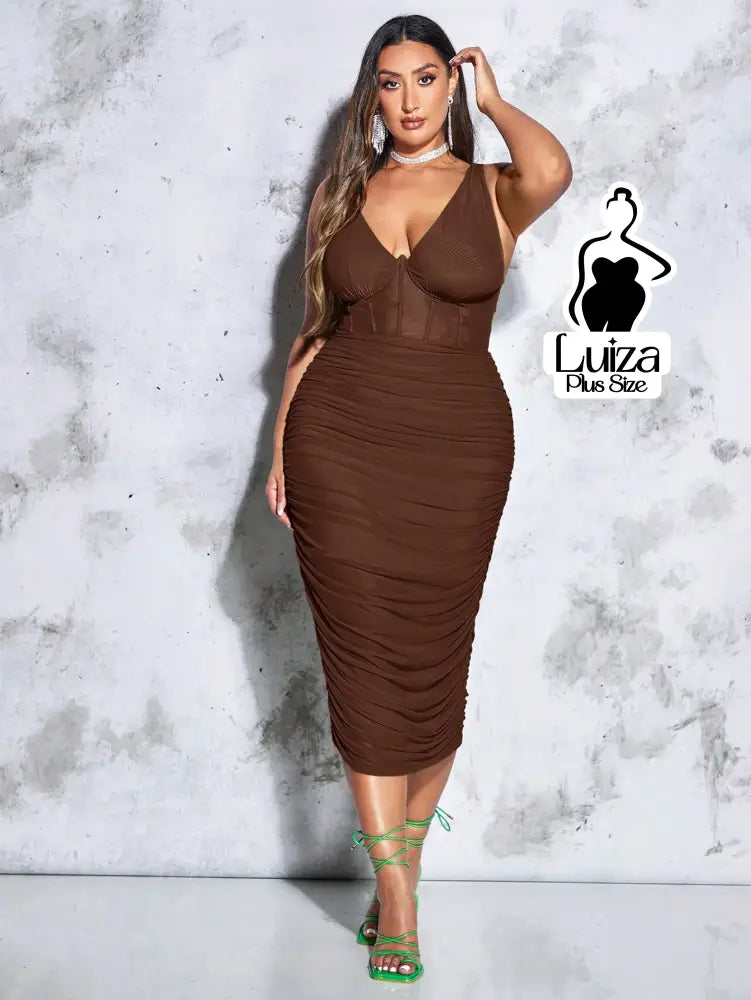 Vestido Midi Justo Corset Estruturado Drapeado Plus Size