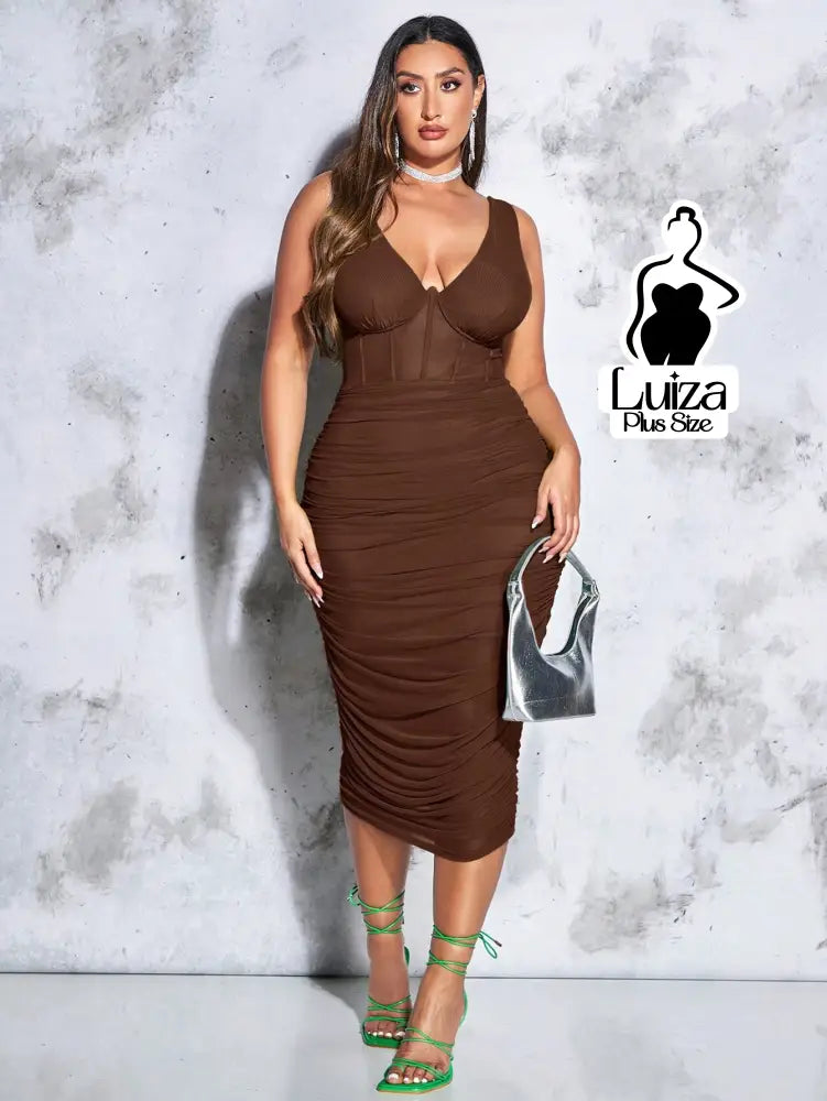 Vestido Midi Justo Corset Estruturado Drapeado Plus Size