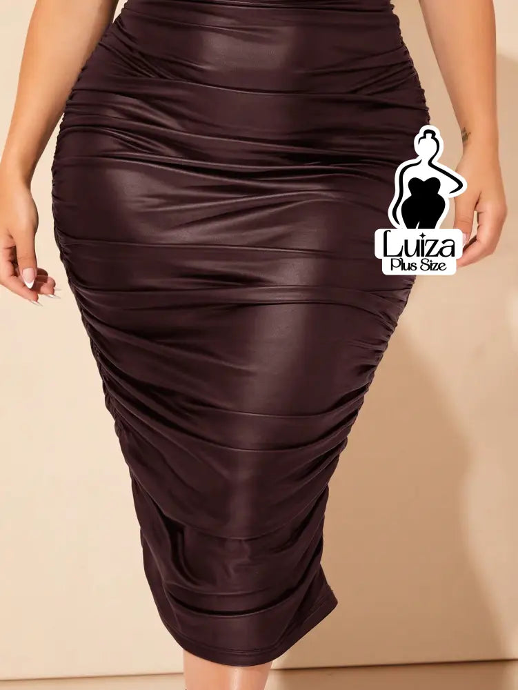 Vestido Midi Justo Couro Sintético Drapeado Plus Size