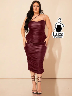Vestido Midi Justo Couro Sintético Drapeado Plus Size