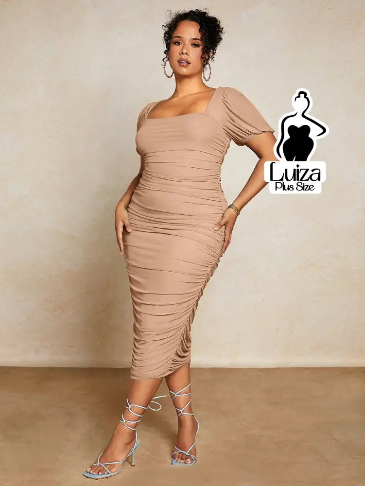Vestido Midi Justo Decote Quadrado Manga Bufante Plus Size