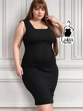 Vestido Midi Justo Sem Mangas Decote Quadrado Plus Size