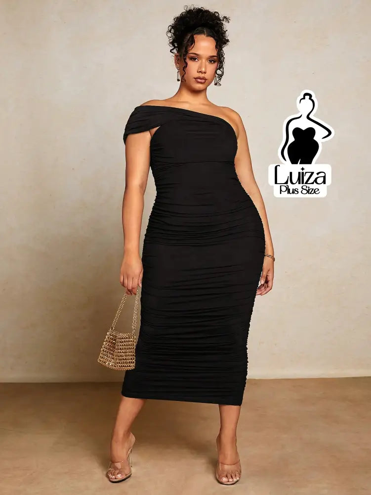Vestido Midi Justo Um Ombro Só Efeito Drapeado Plus Size