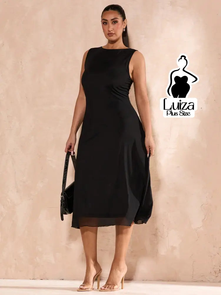 Vestido Midi Minimalista Sem Mangas Elegante Plus Size