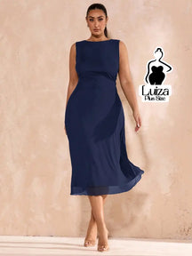 Vestido Midi Minimalista Sem Mangas Elegante Plus Size