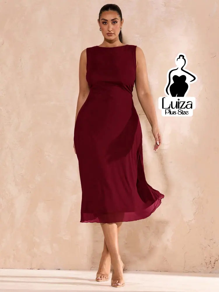 Vestido Midi Minimalista Sem Mangas Elegante Plus Size